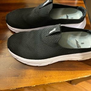 New Women's Sneakers Black size 8